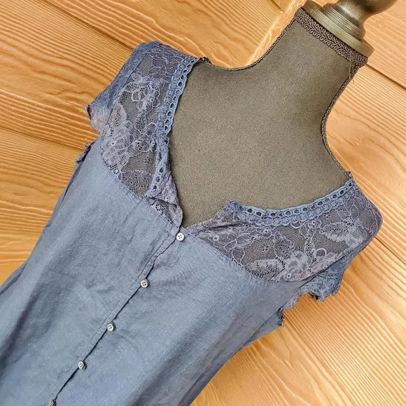 Abercrombie & Fitch Size Medium Women's Navy Blue Lace Top - Picture 4 of 11